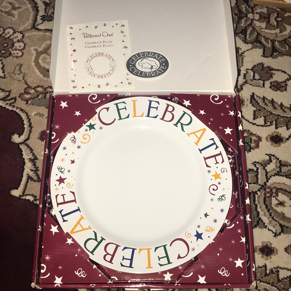 Pampered Chef Celebrate party plate 2005